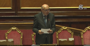Elettricità, Calenda interroga Pichetto sugli utili di Tso e Dso