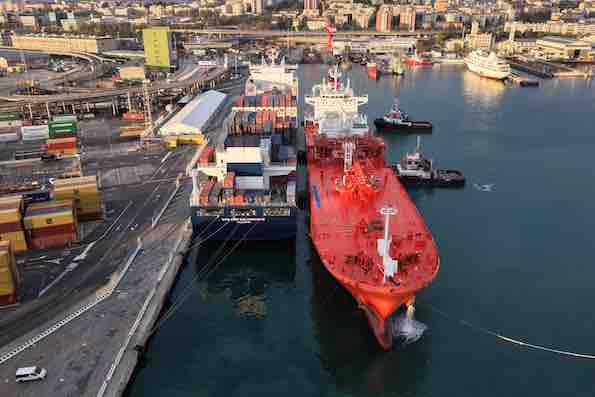 Gnl, da Edison il primo bunkeraggio ship-to-ship a una porta container